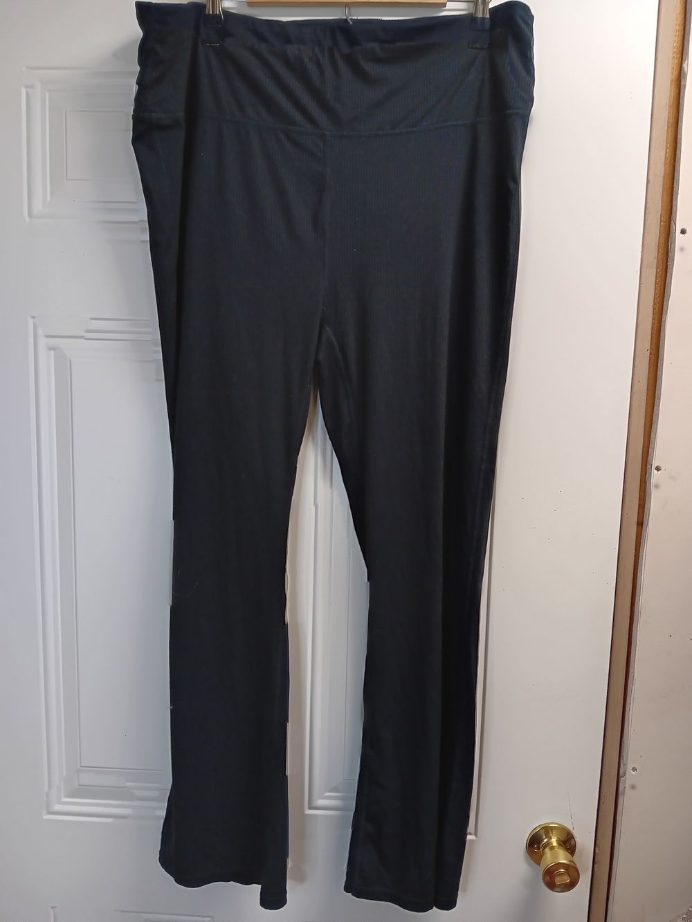 Crane Black Flare Active Pants with High Waist